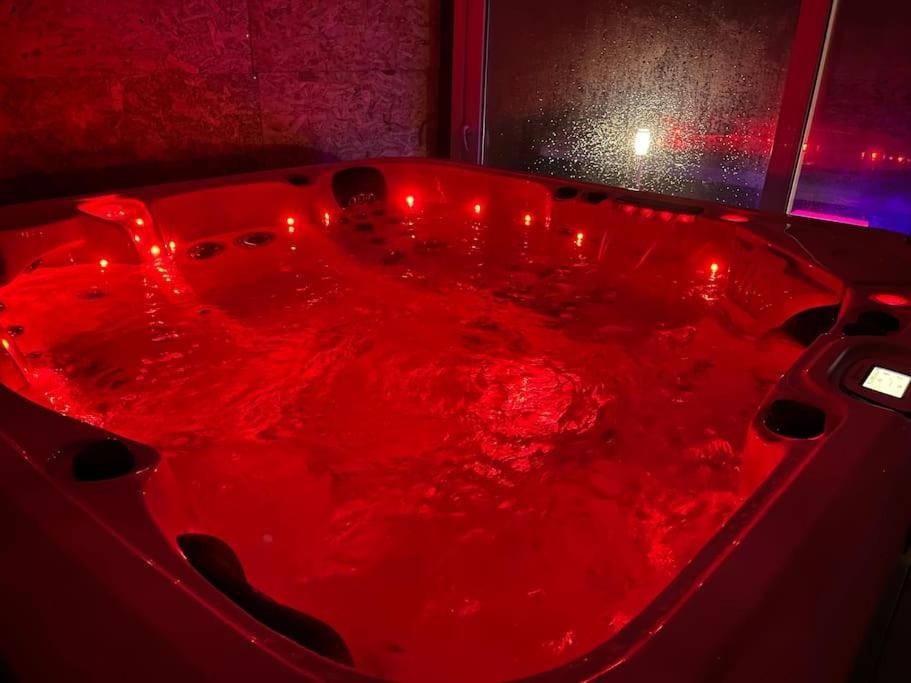 Gite Avec Spa Privatif* Saint-Symphorien-les-Buttes Dış mekan fotoğraf